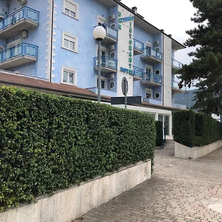 Azzurro 3* LʼAquila