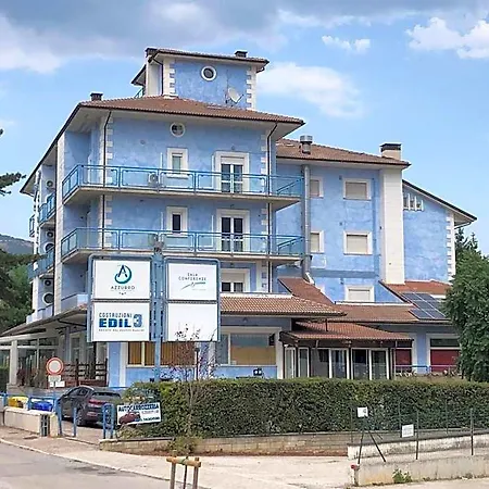 Azzurro 3* Λ' Άκουιλα