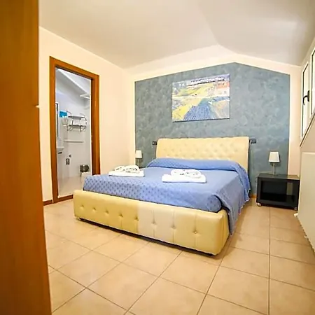Guest house Azzurro 3*