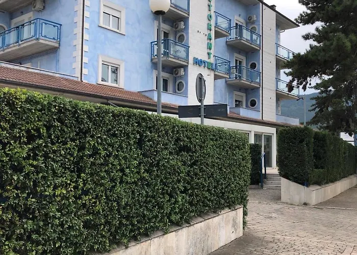 Azzurro 3* LʼAquila