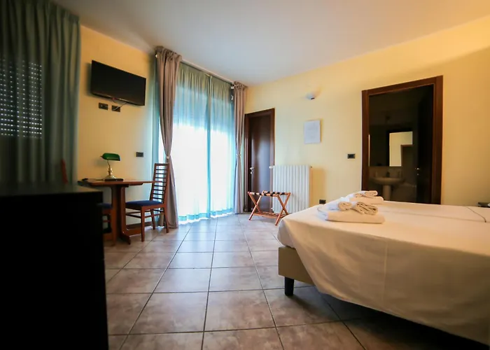 Azzurro Gasthof LʼAquila