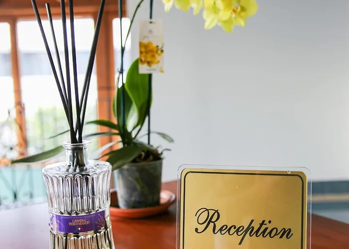 Azzurro Gasthof LʼAquila